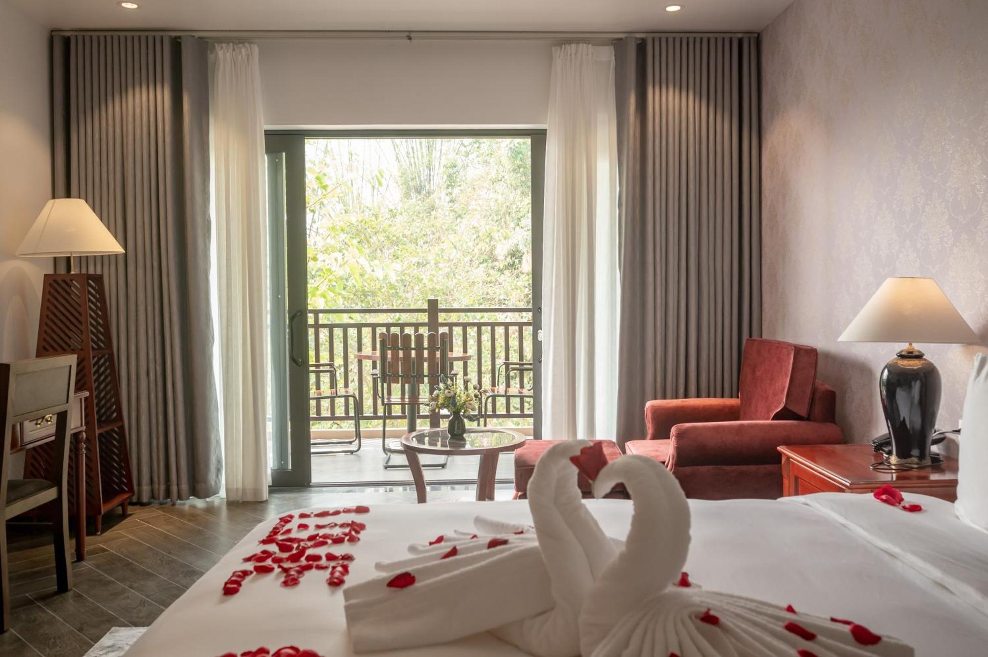 Khach San Son Nu Hotel Bac Kan Buitenkant foto